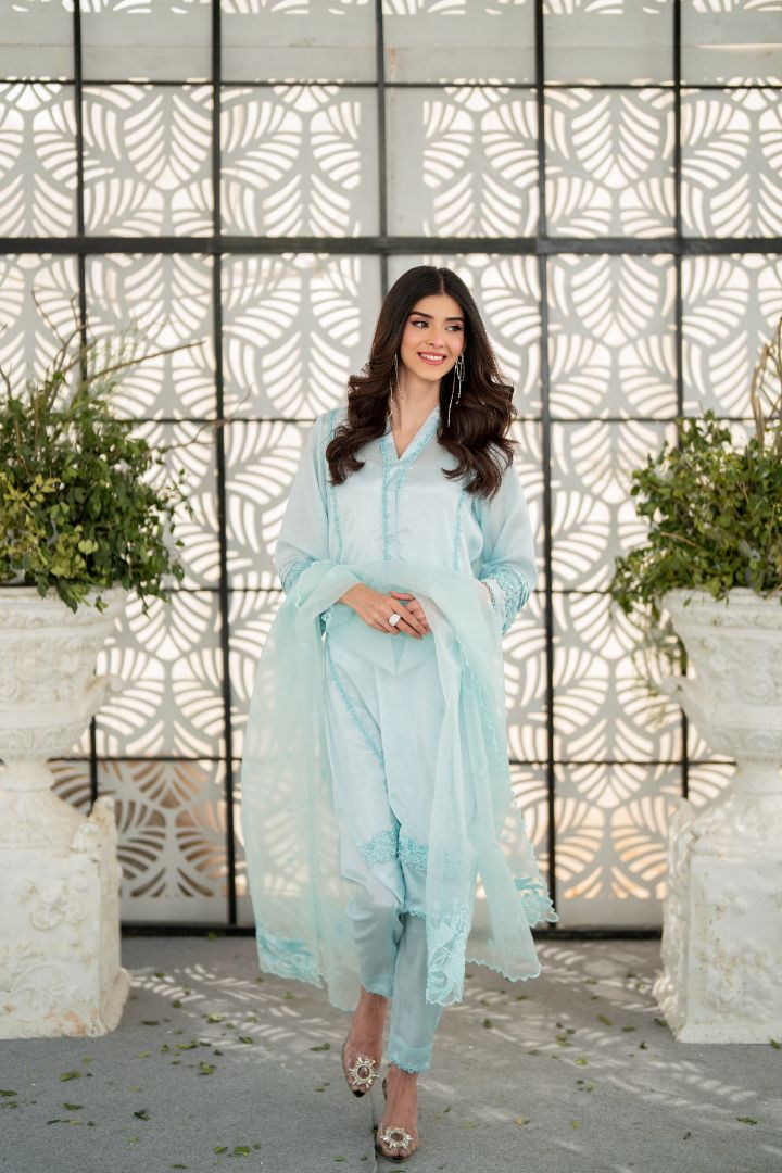 Ice Ice Baby - MaisonDuModa 3 Piece Dress