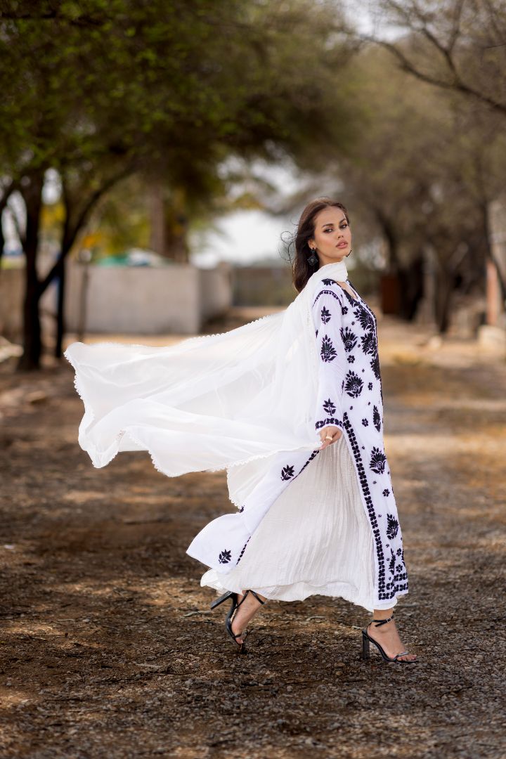 White Affair - MaisonDuModa 3 Piece Dress