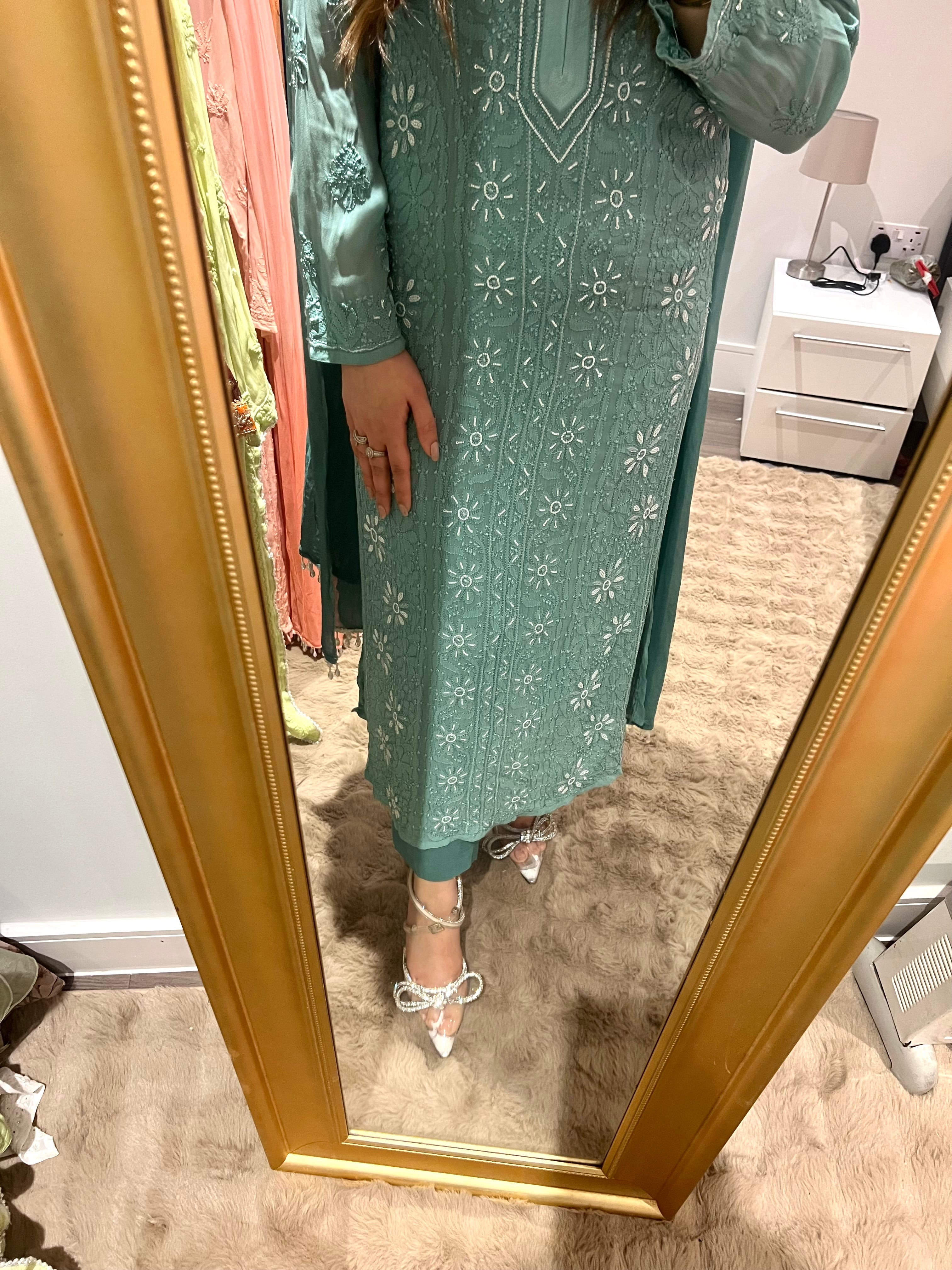 Sea Green Chikankari outfit!