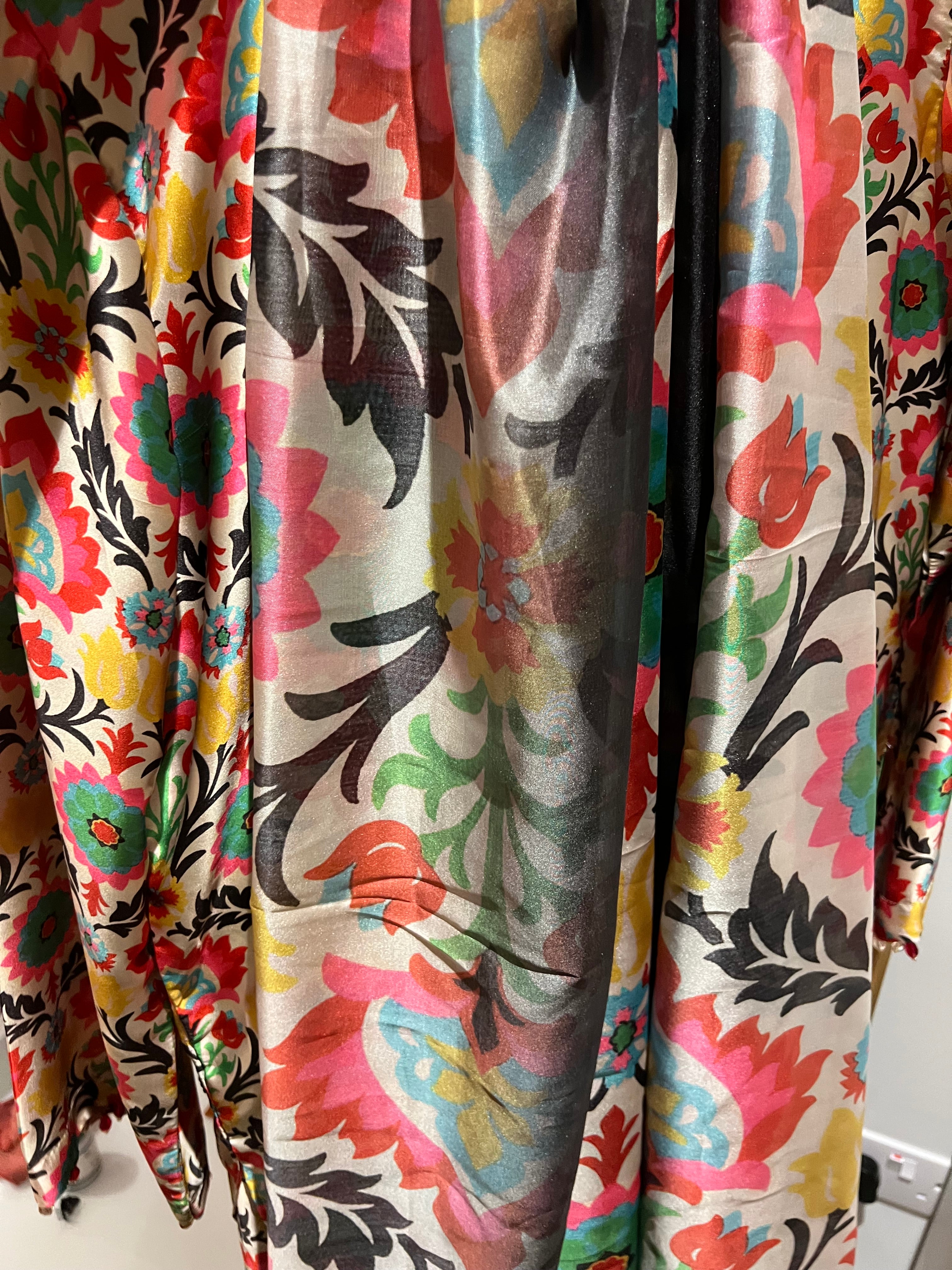 Short printed farshi shalwar set! With handwork details !