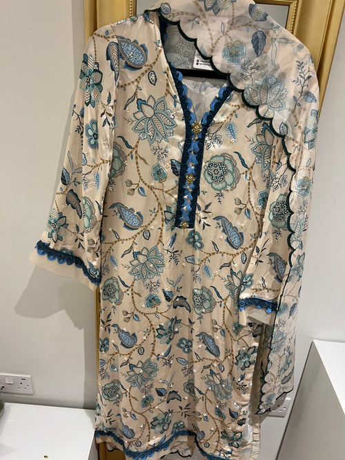 Beige blue Silk set !