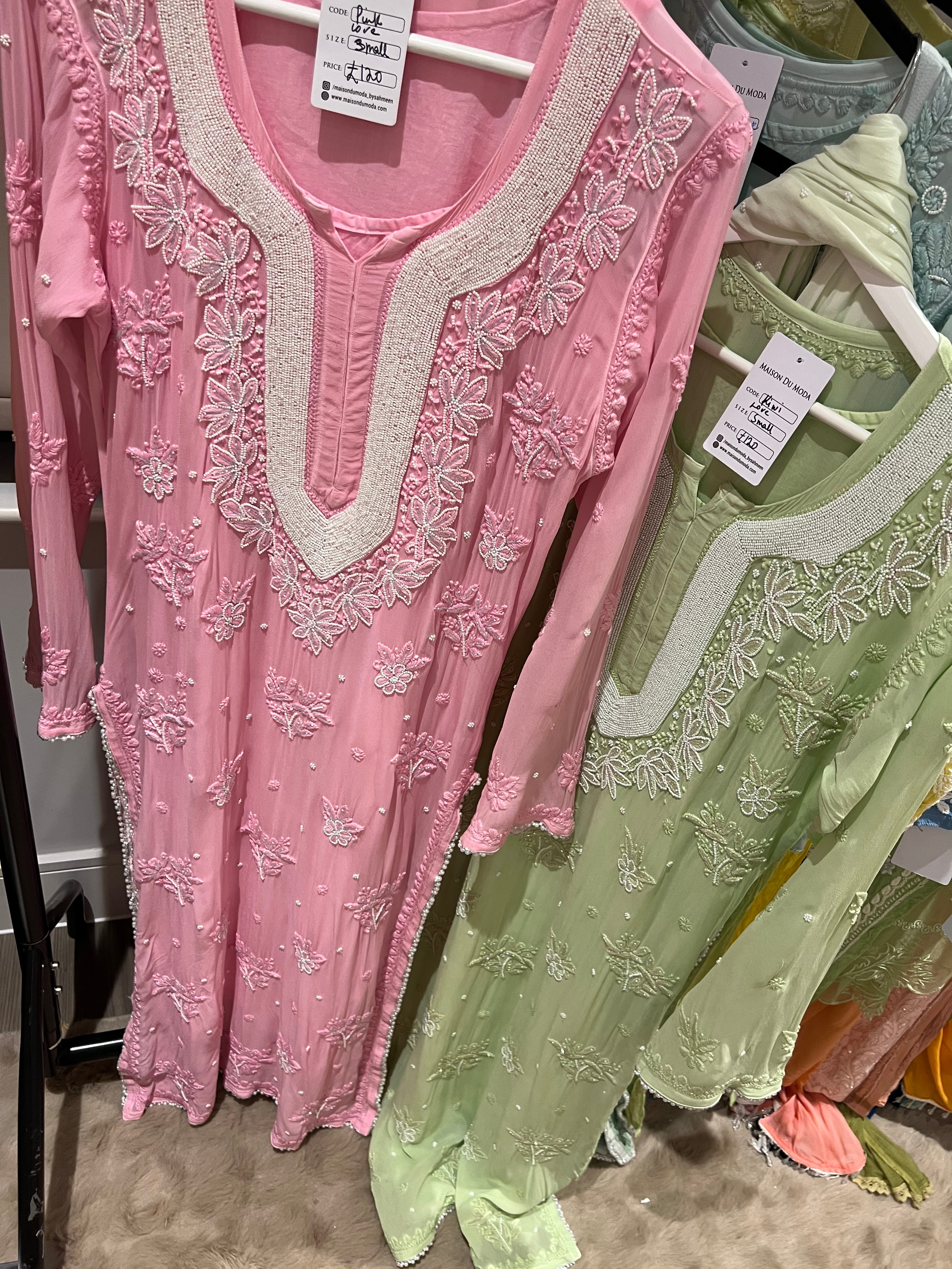 Pink and Kiwi florals and pearls!