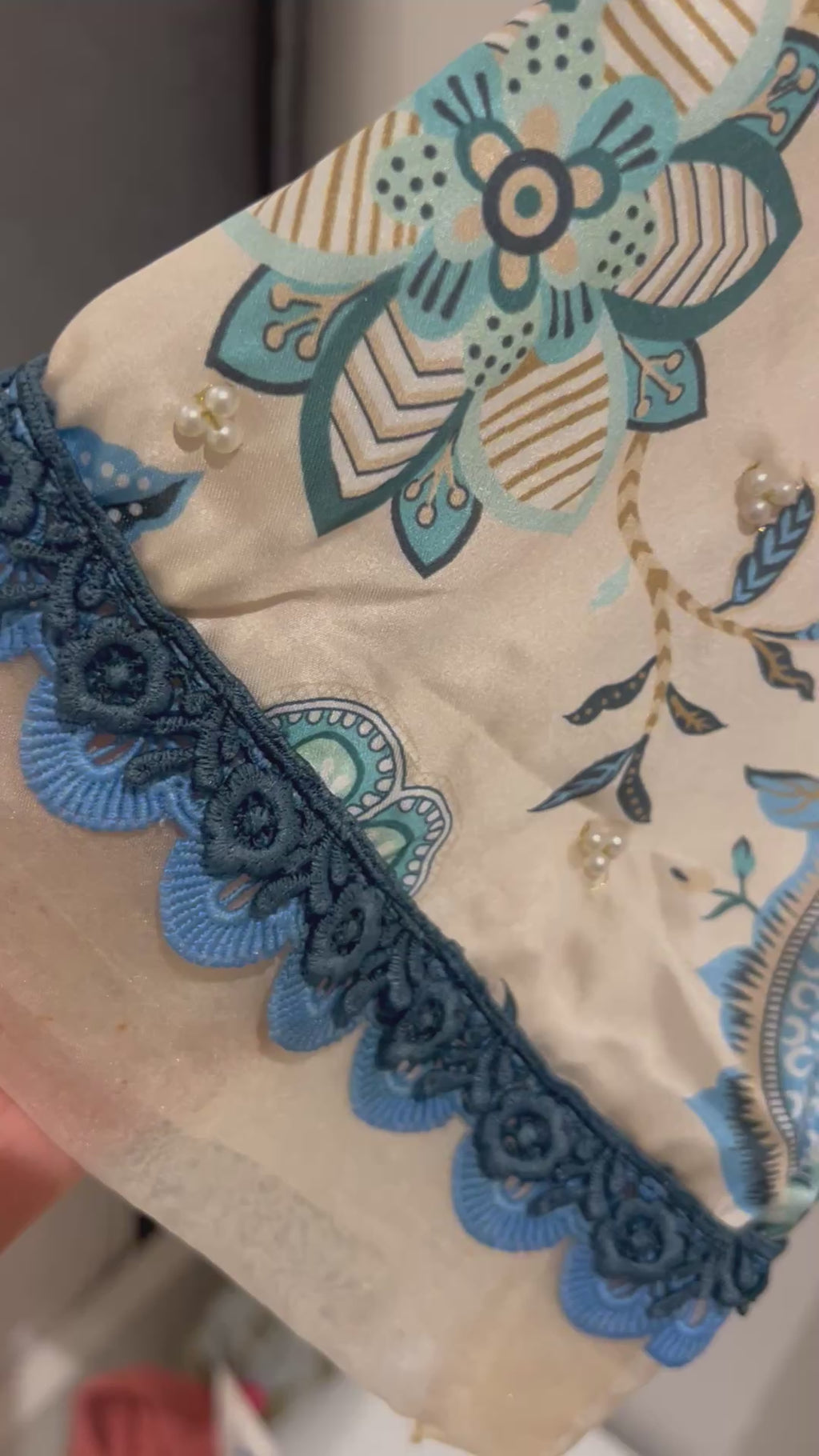 Beige blue Silk set !
