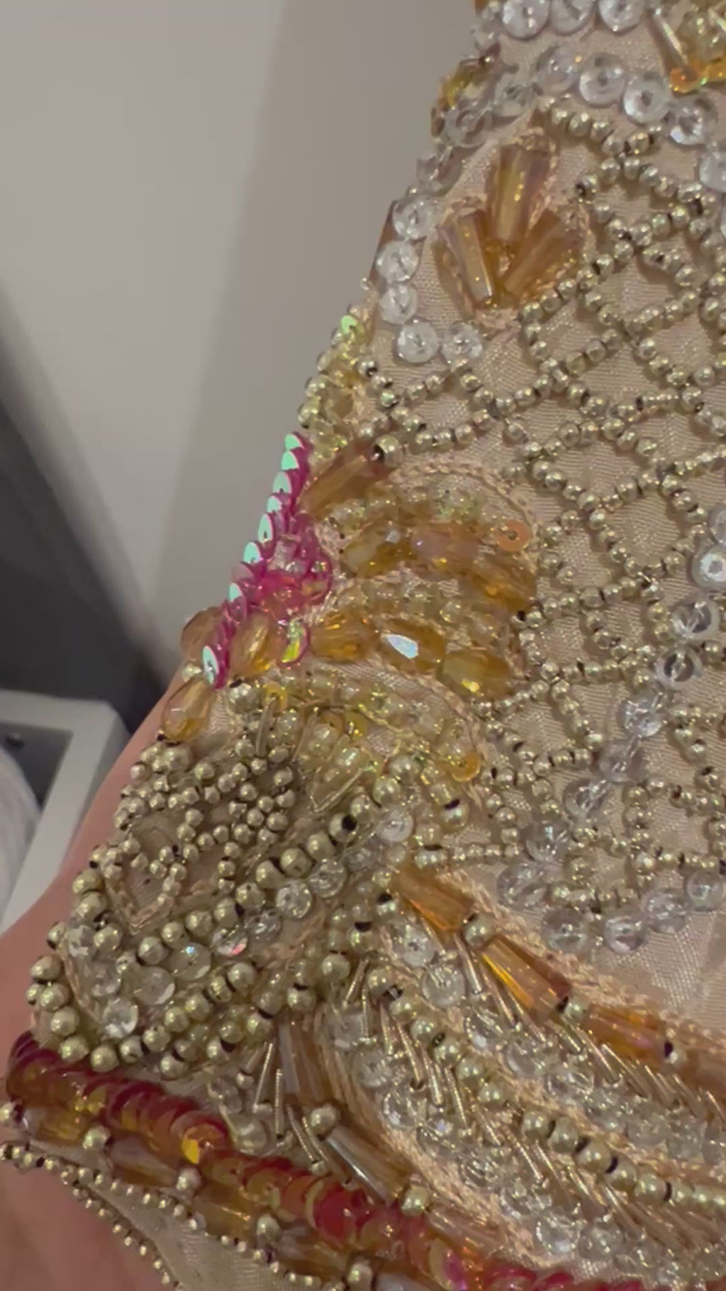 Gold jewel handwork suit !